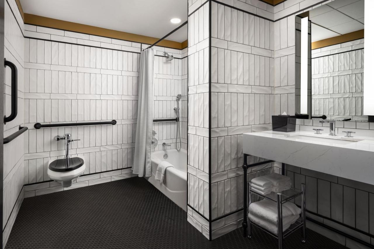 The Union Club Hotel At Purdue University, Autograph Collection West Lafayette Bagian luar foto